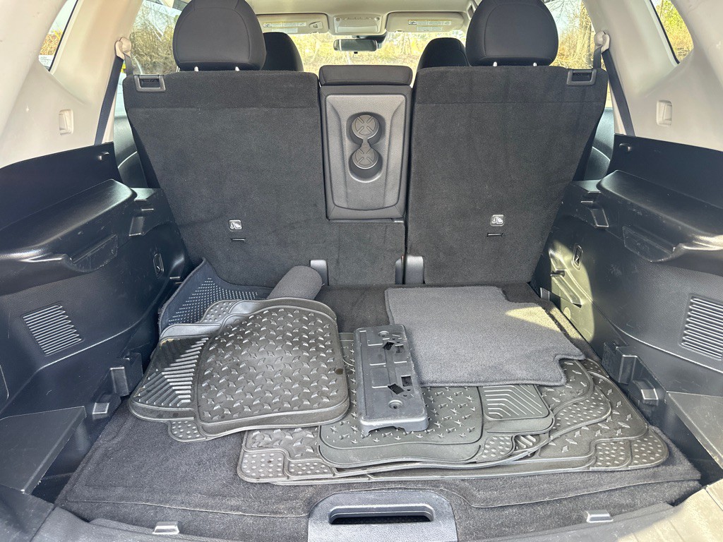 2020 Nissan Rogue Image 36