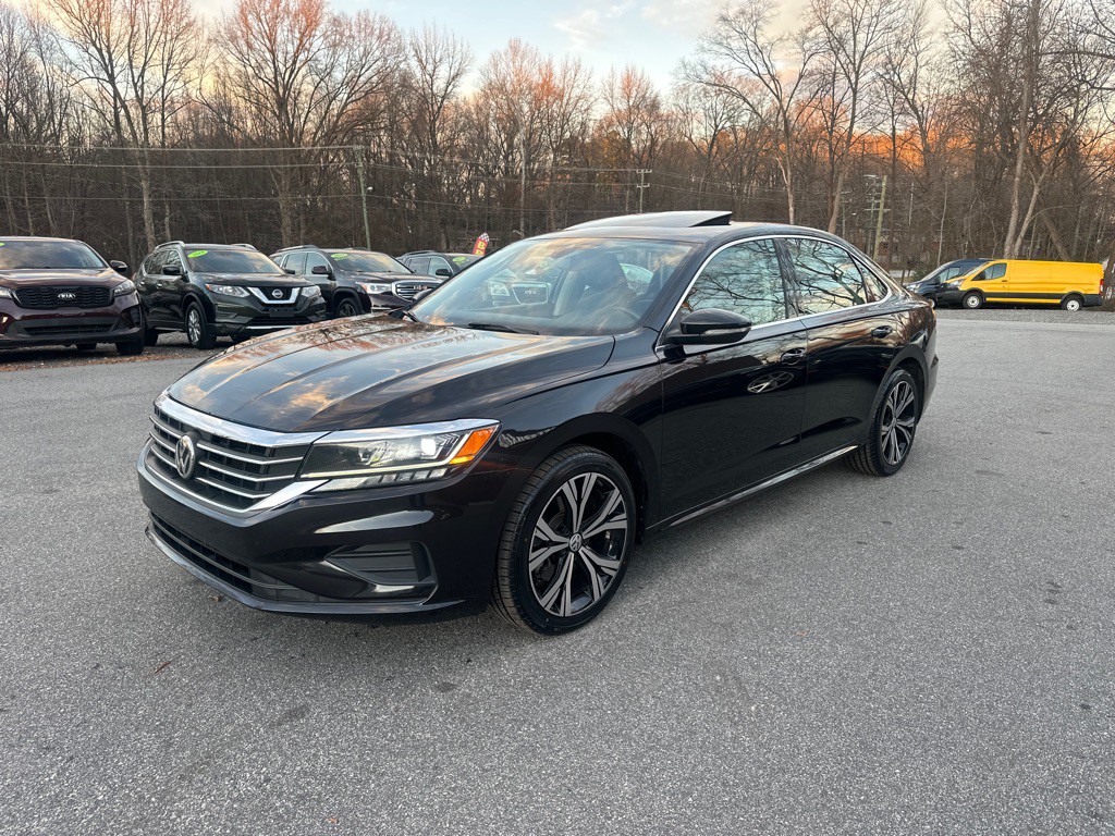 2021 Volkswagen Passat Image 2