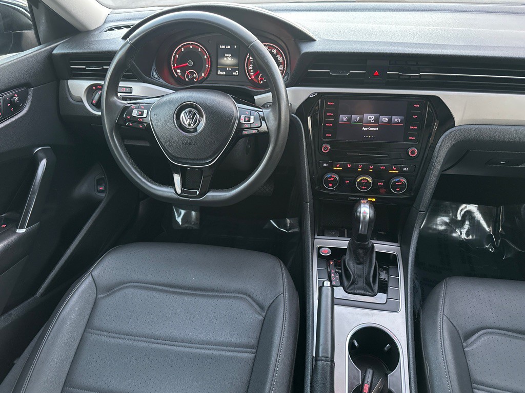 2021 Volkswagen Passat Image 29