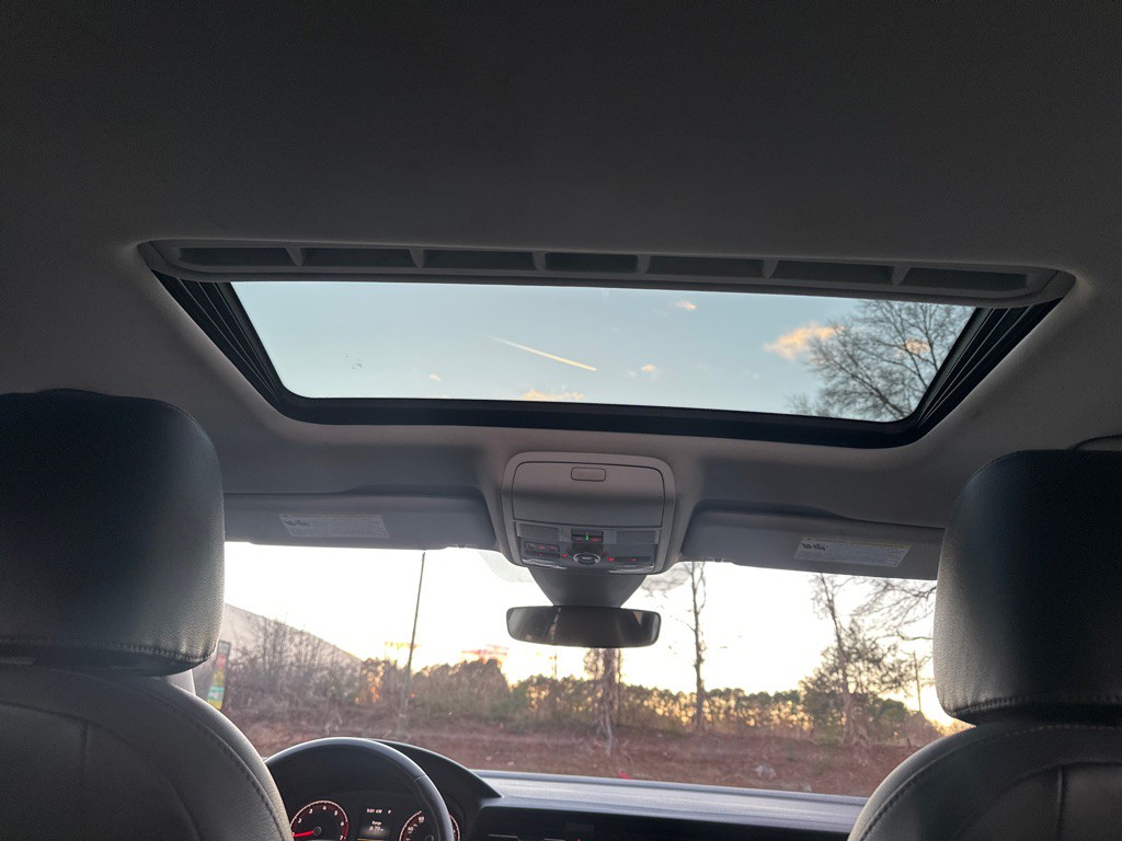 2021 Volkswagen Passat Image 31