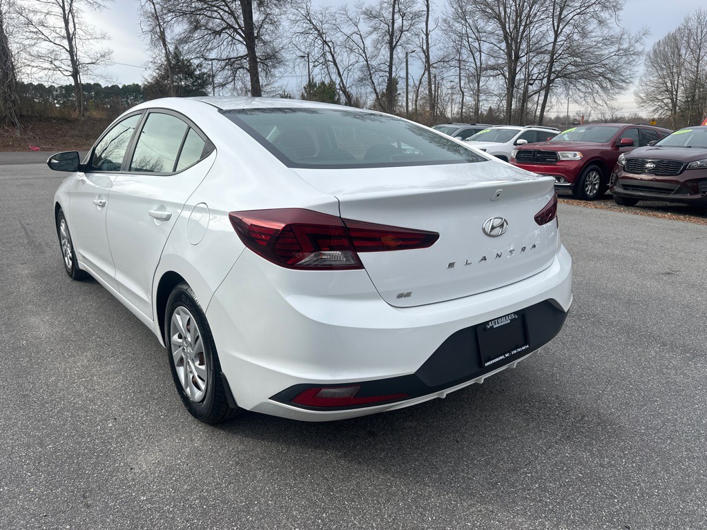2020 Hyundai Elantra Image 5
