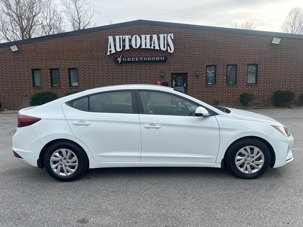 2020 Hyundai Elantra Image 9