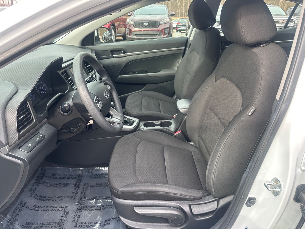 2020 Hyundai Elantra Image 11