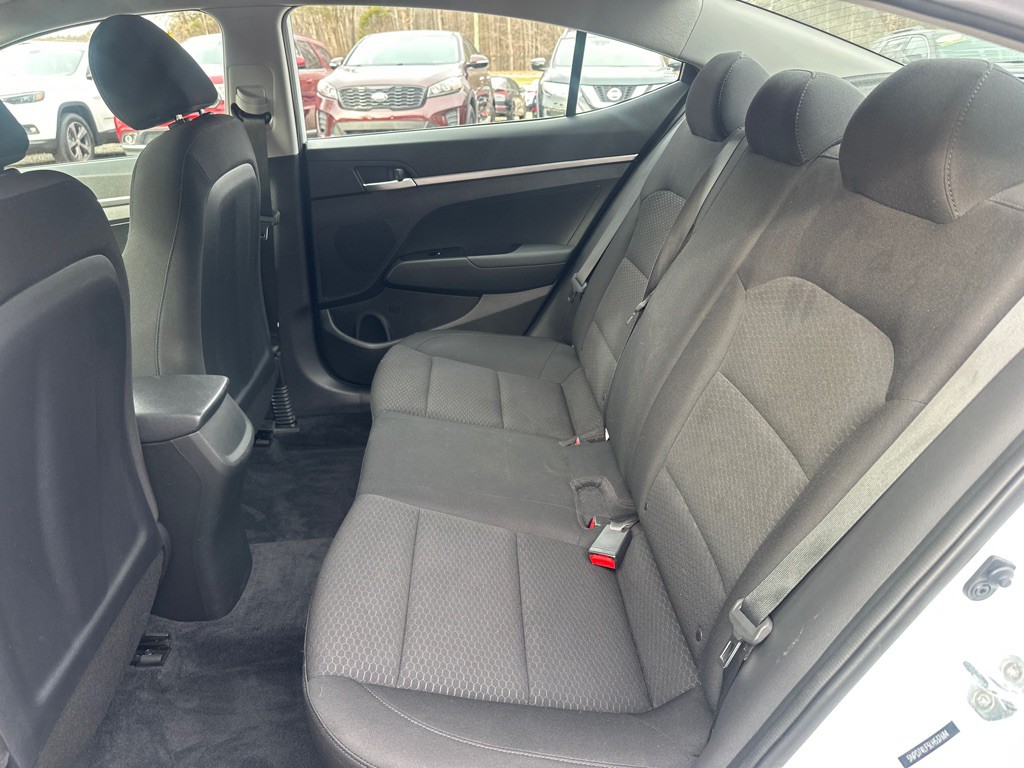 2020 Hyundai Elantra Image 14