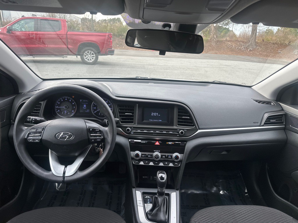 2020 Hyundai Elantra Image 22