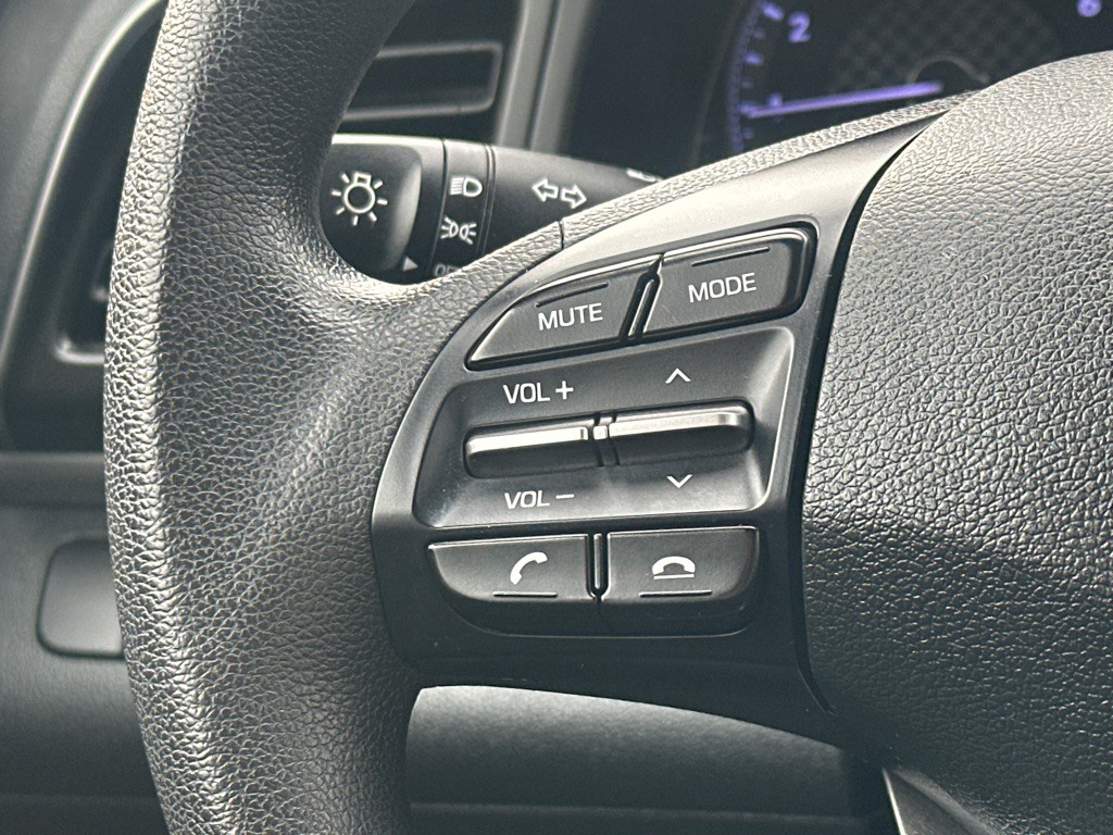 2020 Hyundai Elantra Image 25