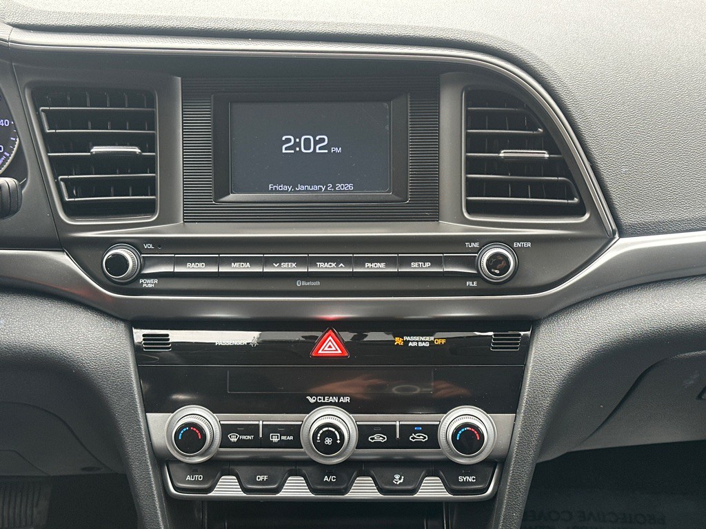2020 Hyundai Elantra Image 26