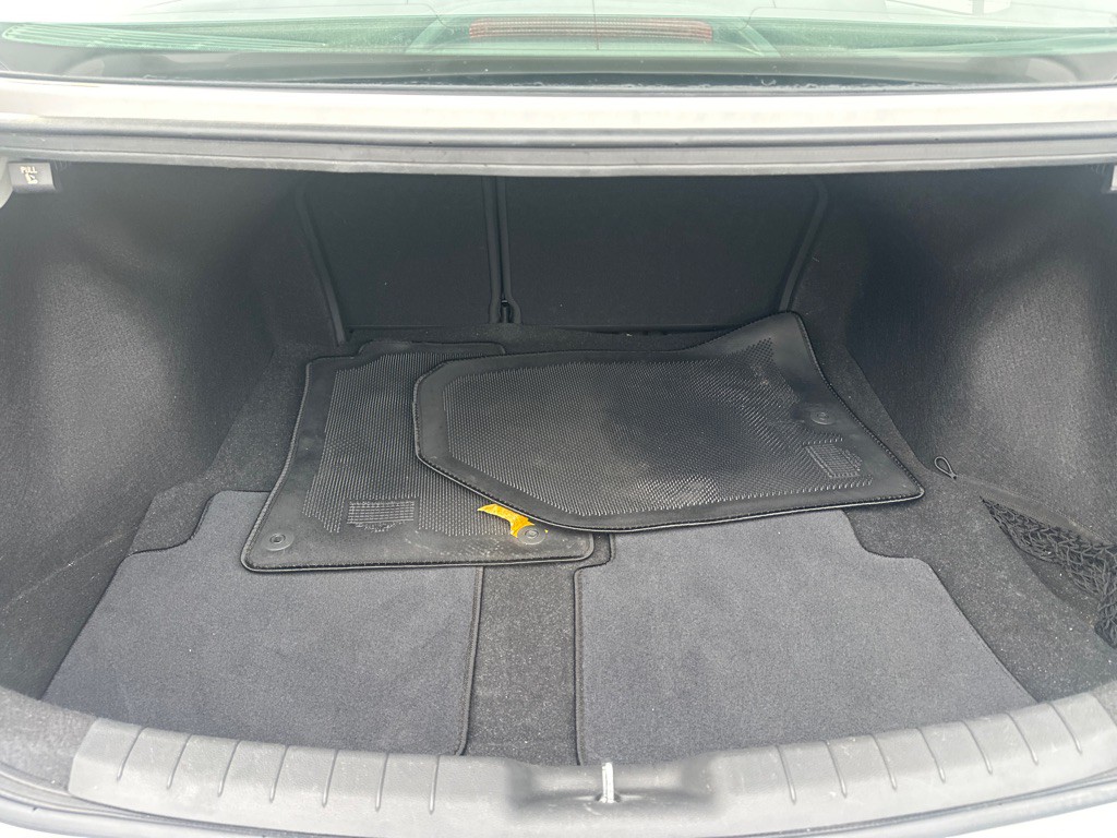 2020 Hyundai Elantra Image 32