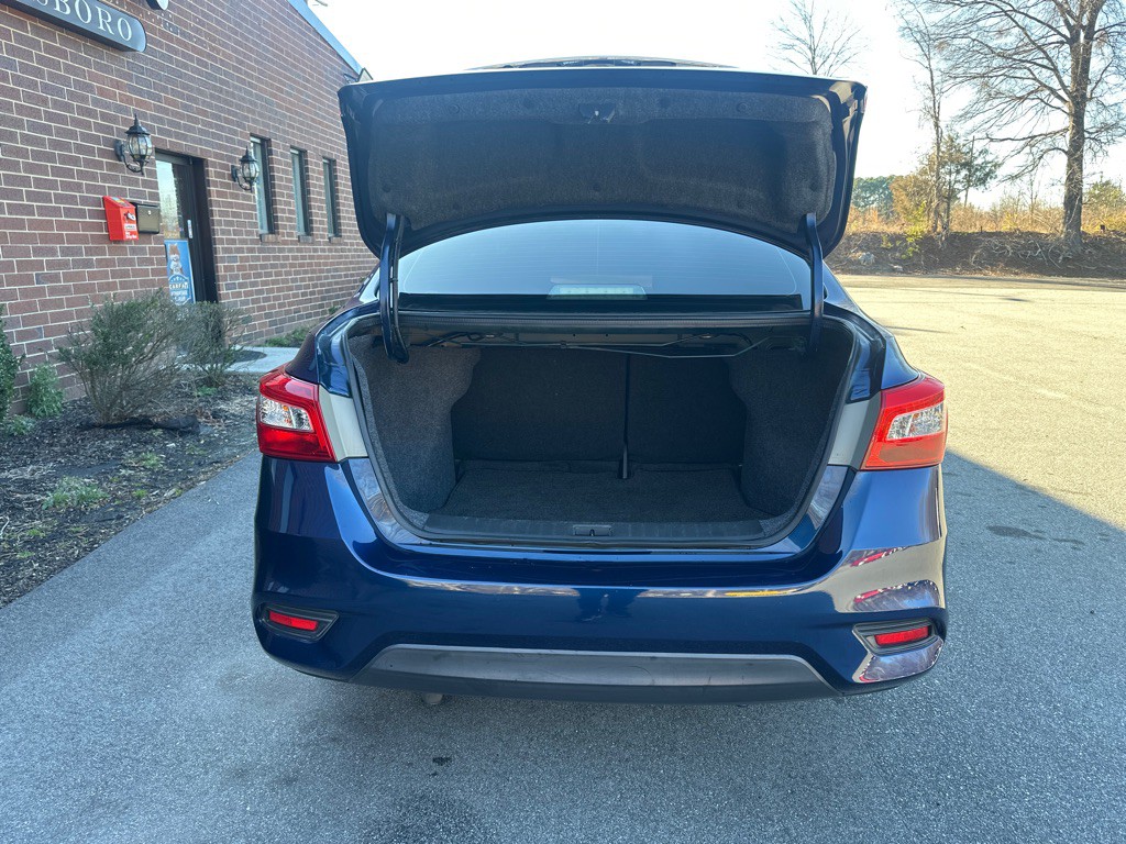 2019 Nissan Sentra Image 28