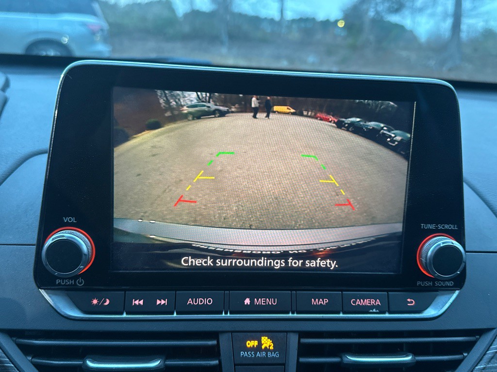 2019 Nissan Altima Image 32