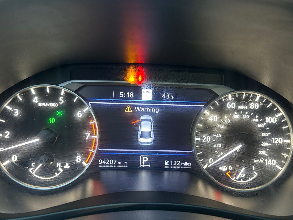 2019 Nissan Altima Image 38