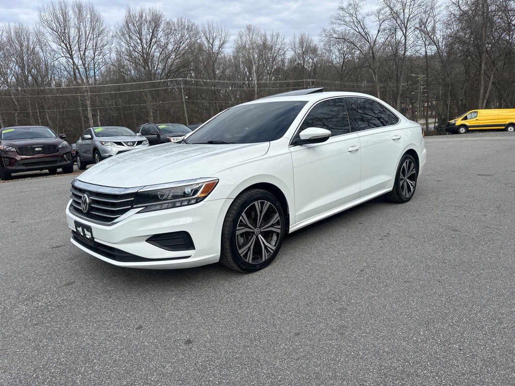 2021 Volkswagen Passat Image 2
