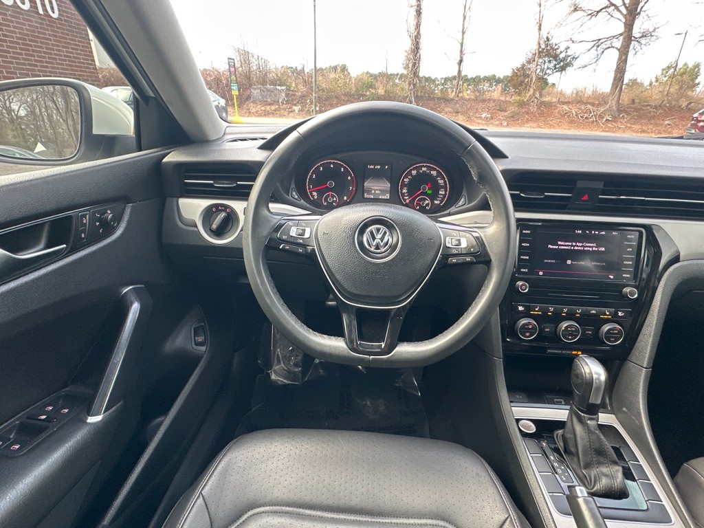 2021 Volkswagen Passat Image 27