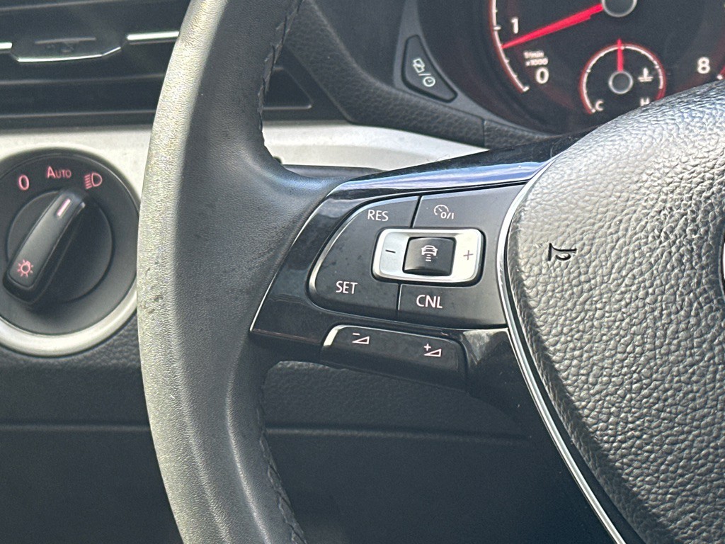 2021 Volkswagen Passat Image 29