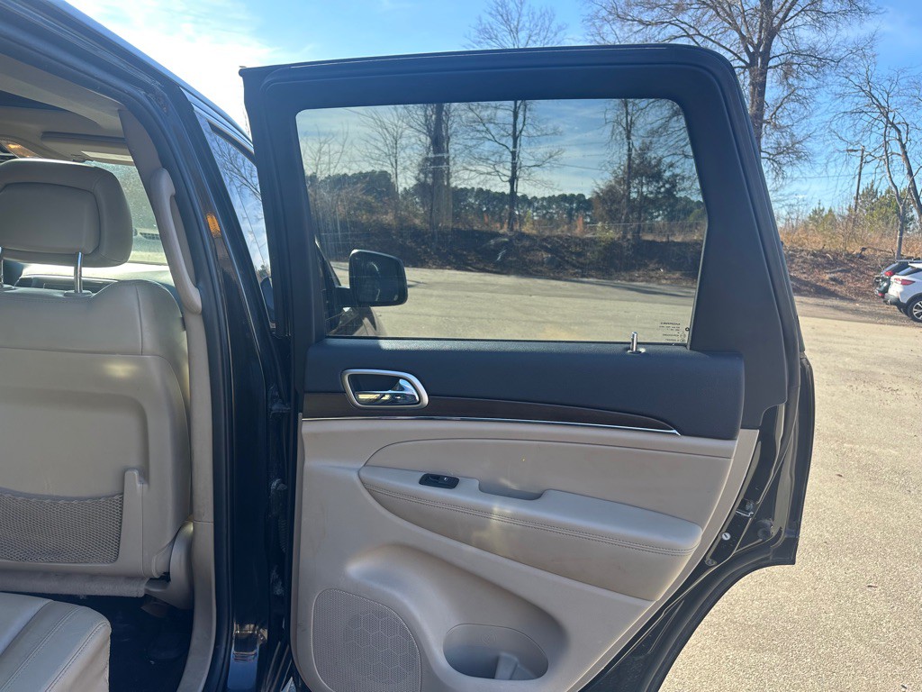 2017 Jeep Grand Cherokee Image 19