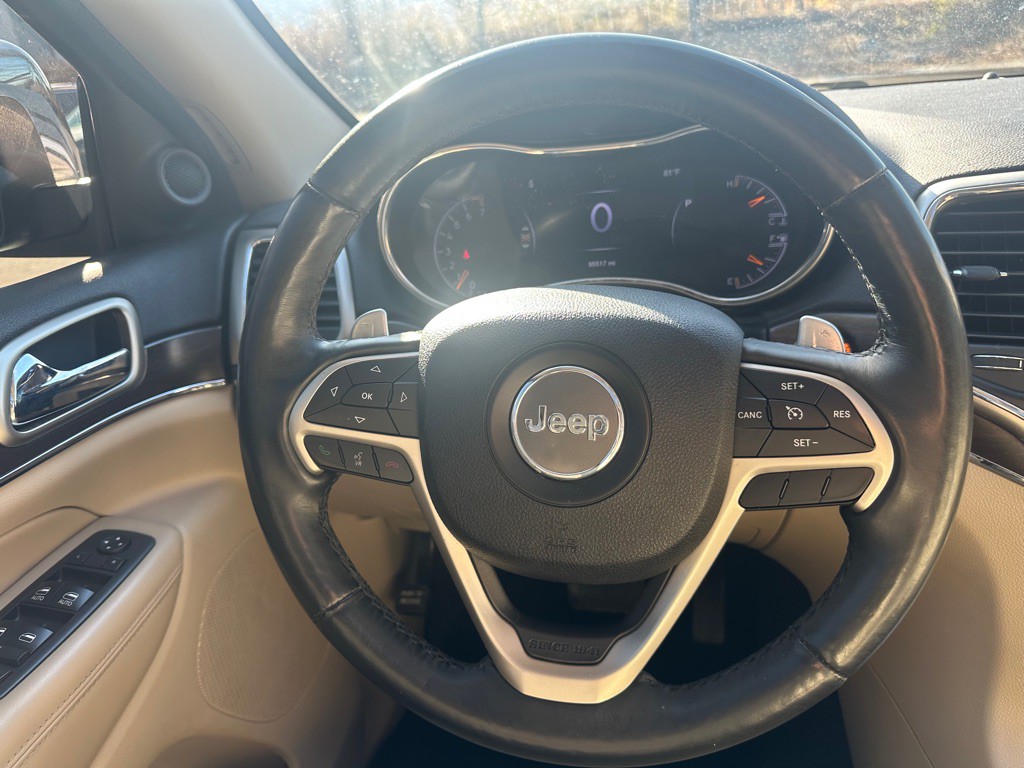 2017 Jeep Grand Cherokee Image 25