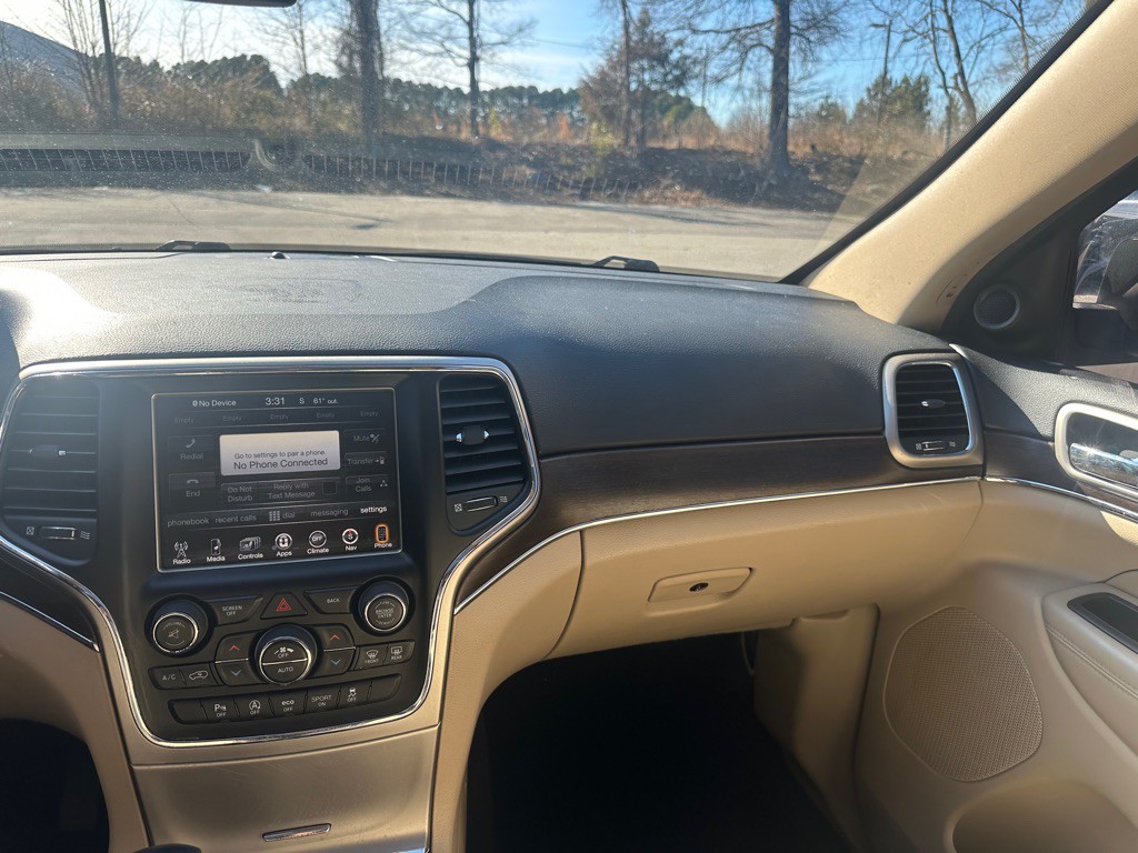 2017 Jeep Grand Cherokee Image 29