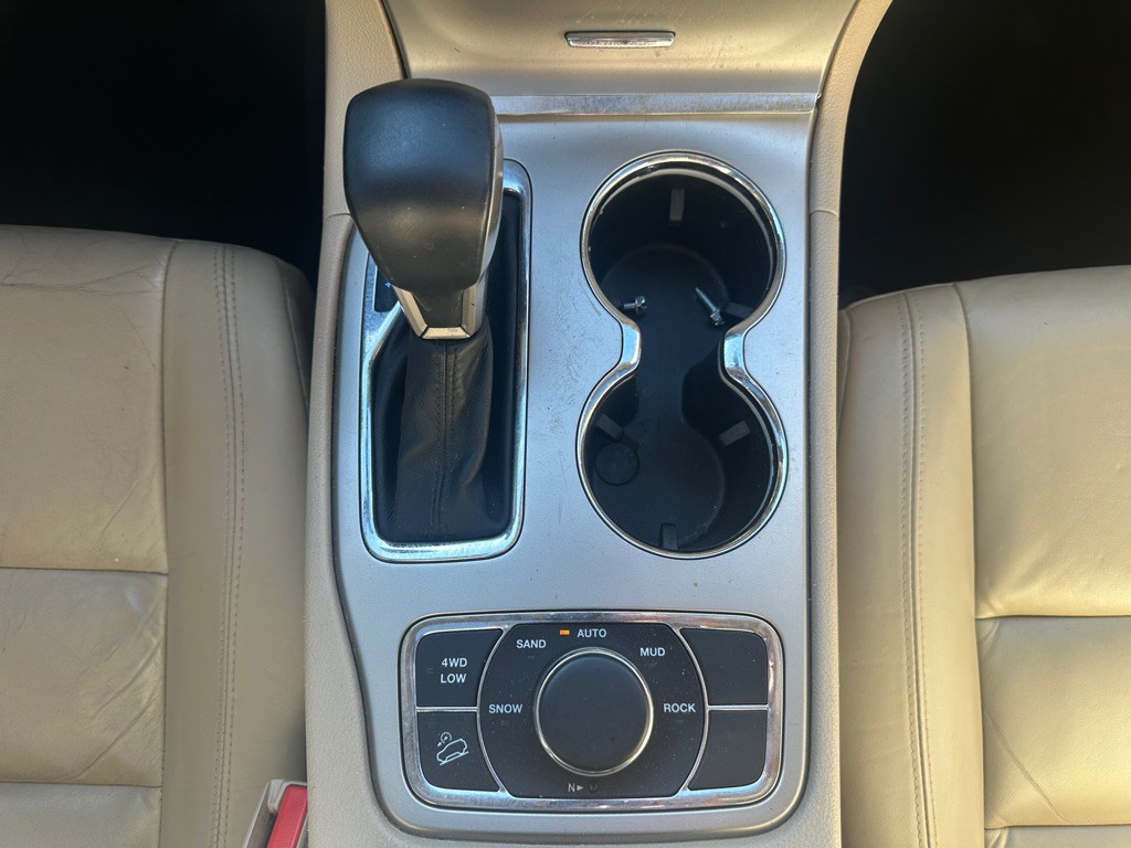 2017 Jeep Grand Cherokee Image 30