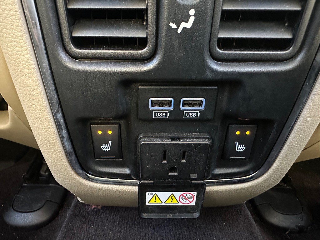 2017 Jeep Grand Cherokee Image 32