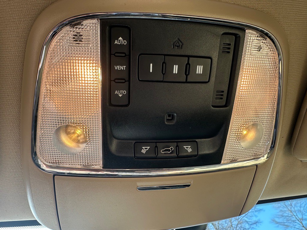 2017 Jeep Grand Cherokee Image 33