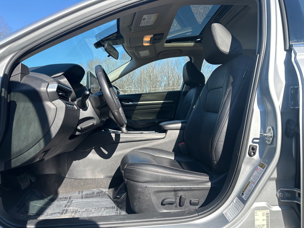 2023 Nissan Altima Image 10