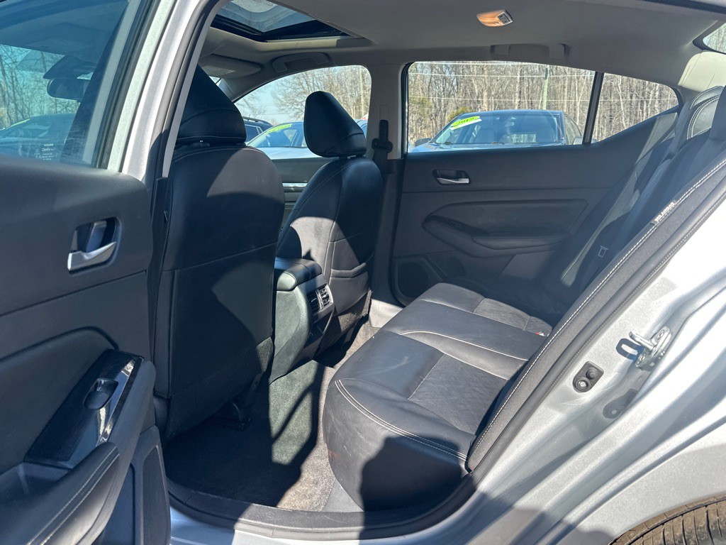 2023 Nissan Altima Image 13