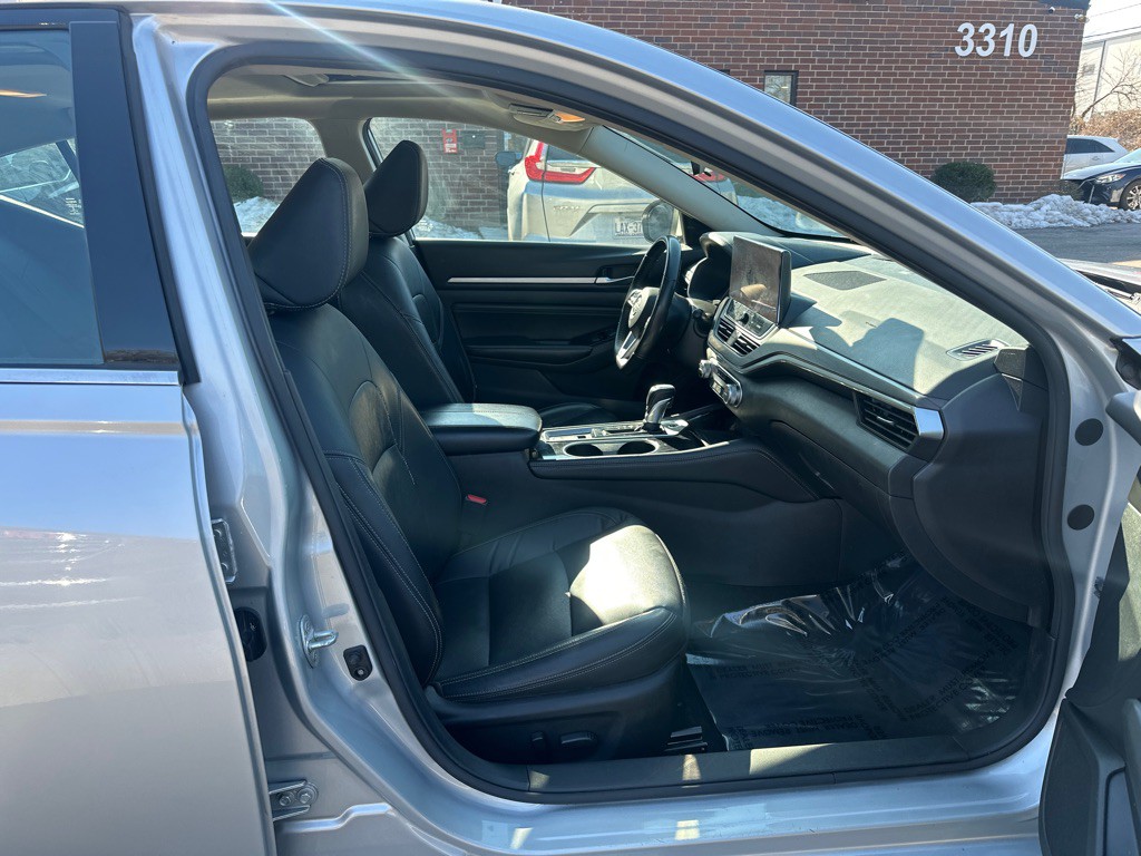 2023 Nissan Altima Image 19