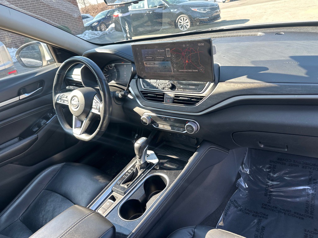 2023 Nissan Altima Image 21