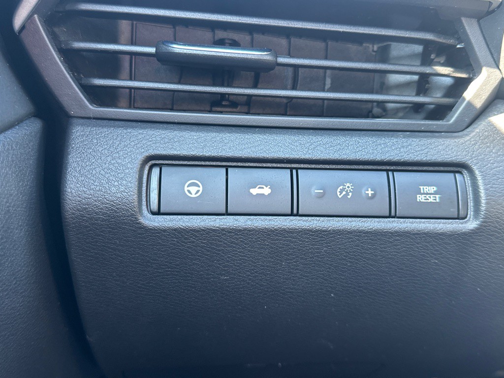 2023 Nissan Altima Image 32