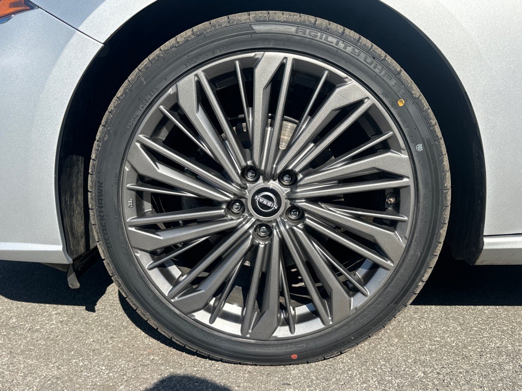 2023 Nissan Altima Image 39