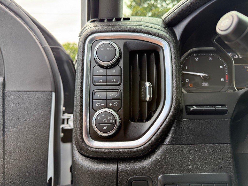 2021 GMC Sierra Image 17