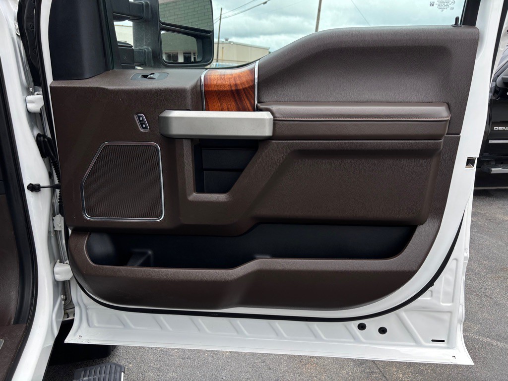 2021 Ford F-350 Image 31