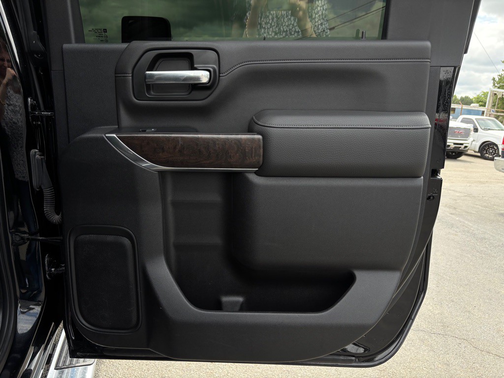 2020 GMC Sierra Image 27