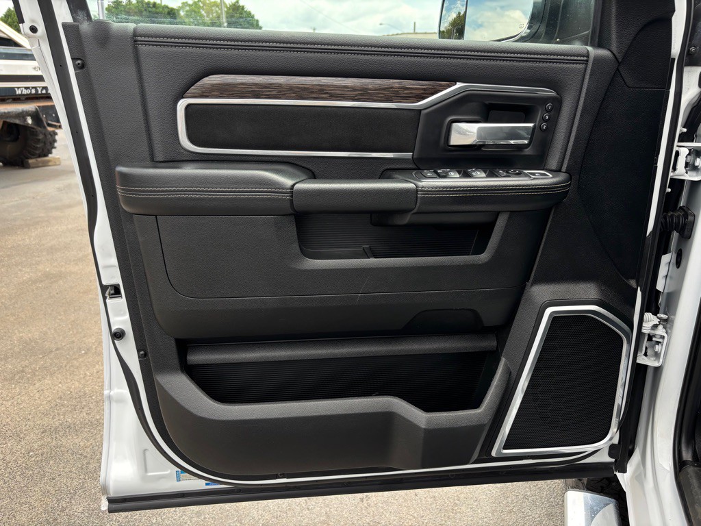 2021 RAM 2500 Image 16