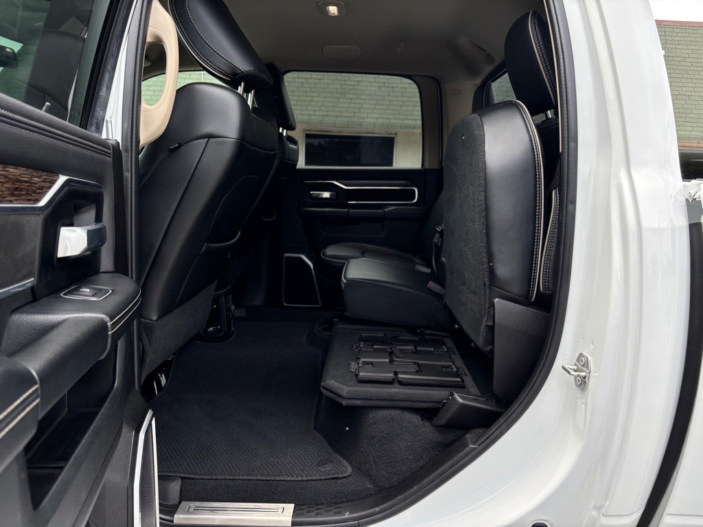 2021 RAM 2500 Image 25