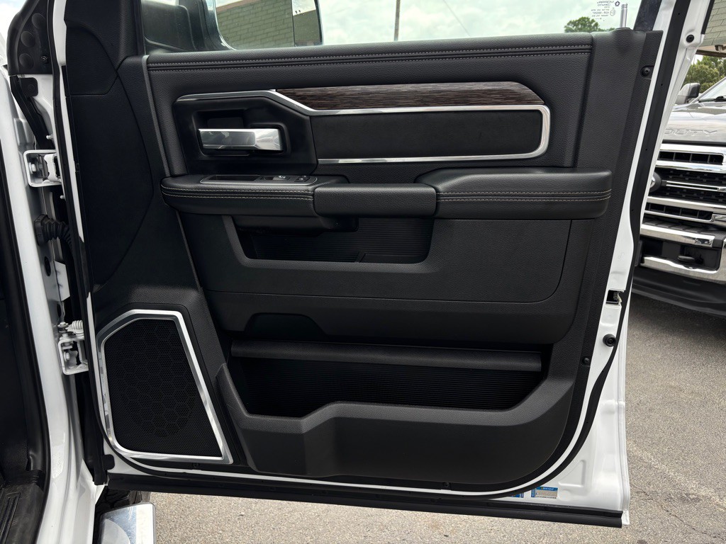 2021 RAM 2500 Image 36