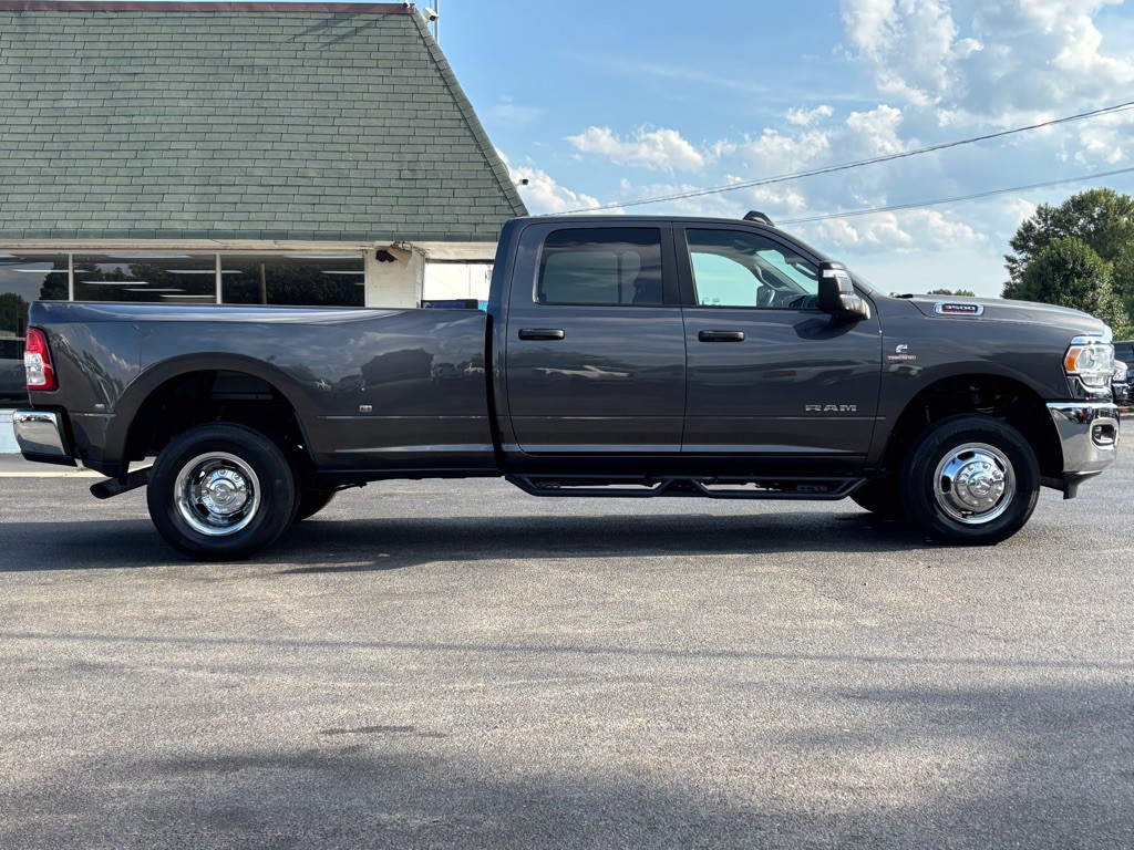 2024 RAM 3500 Image 5