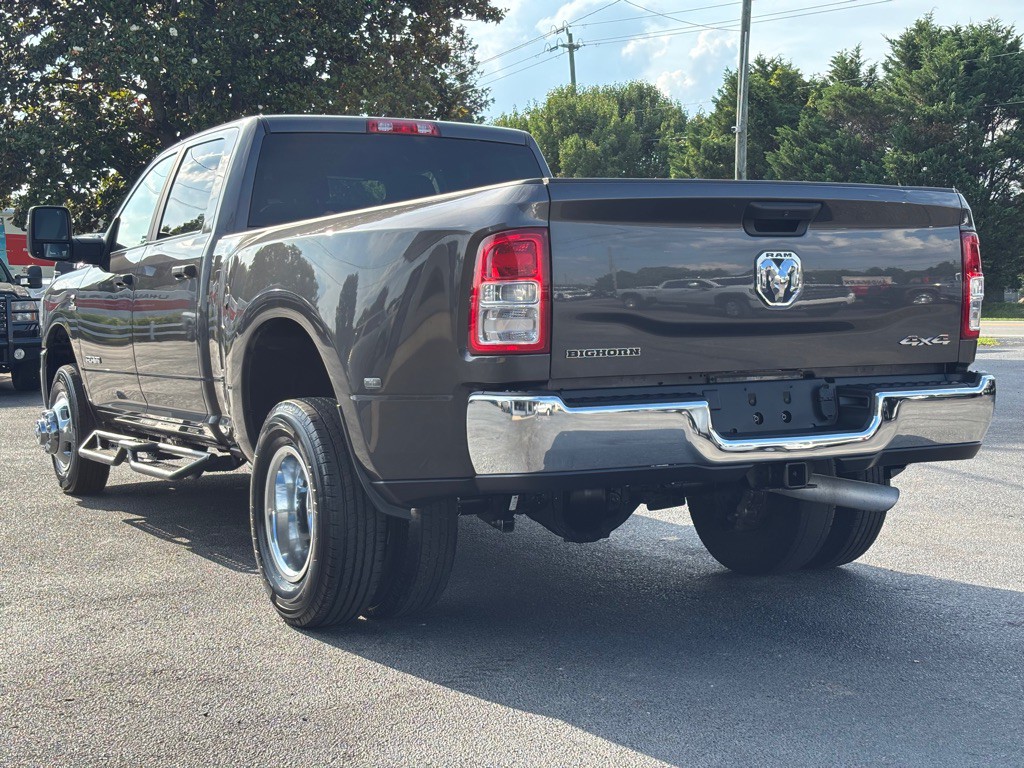 2024 RAM 3500 Image 8