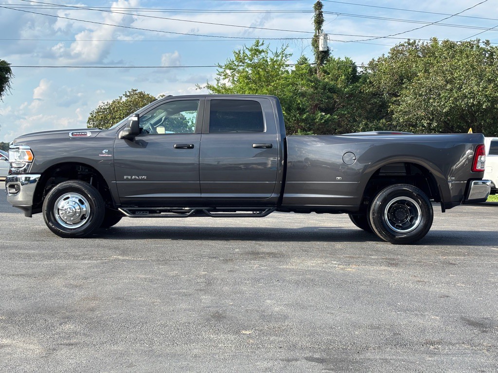 2024 RAM 3500 Image 9
