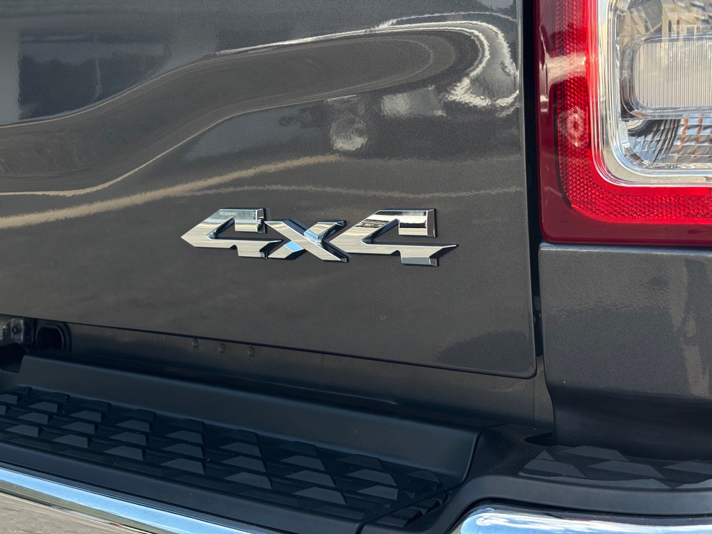2024 RAM 3500 Image 16