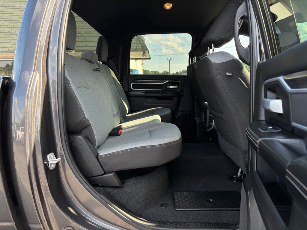 2024 RAM 3500 Image 29