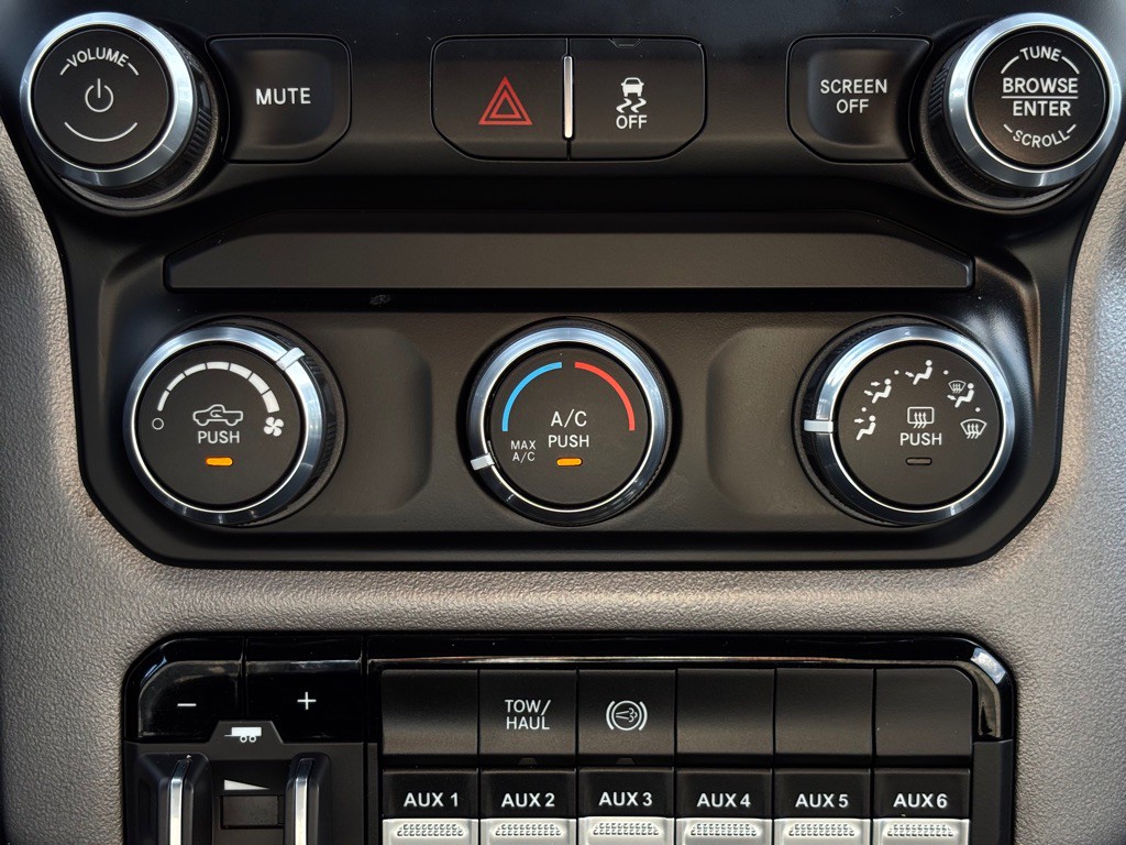 2024 RAM 3500 Image 47