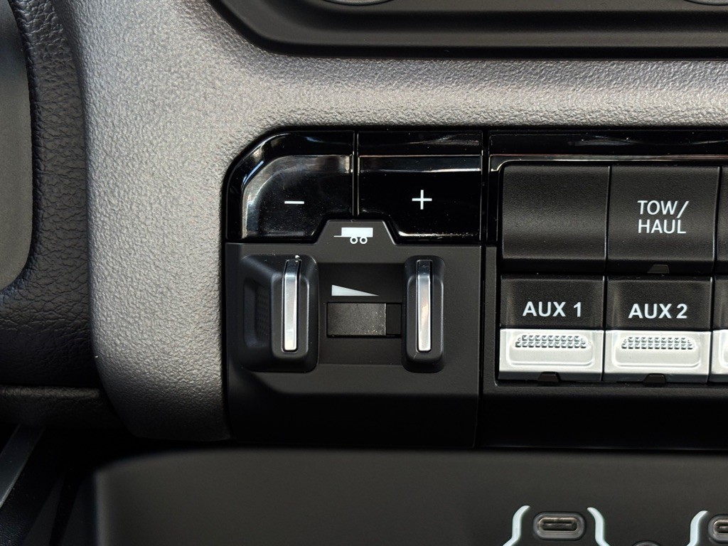 2024 RAM 3500 Image 49
