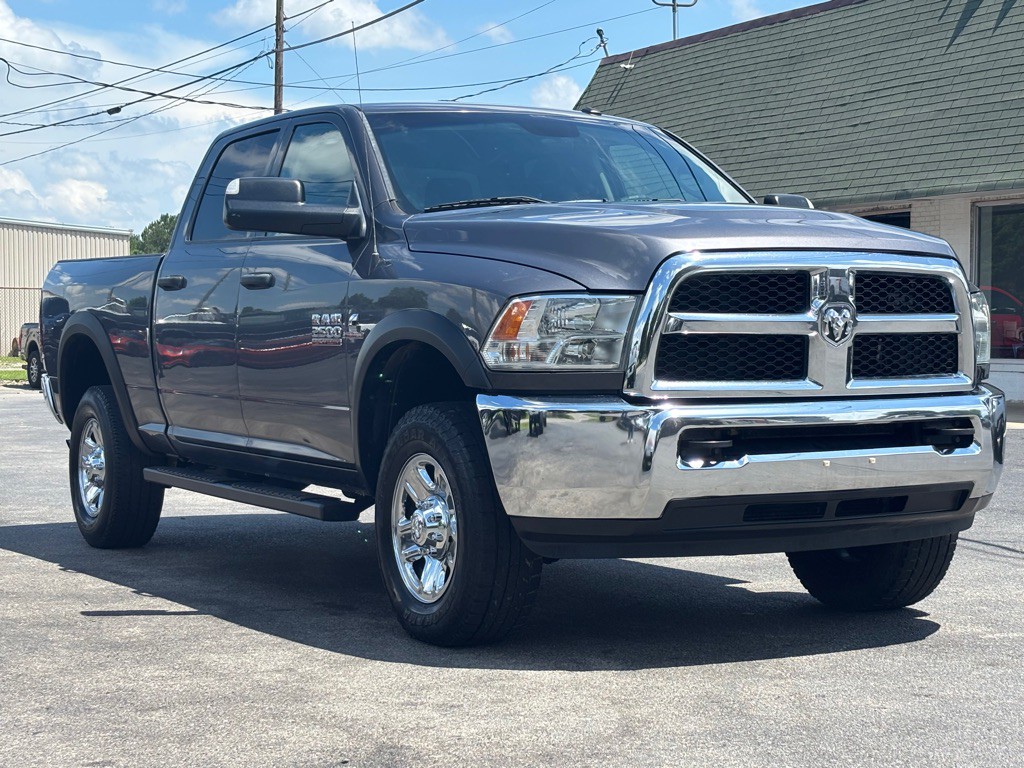 2017 RAM 2500 Image 3