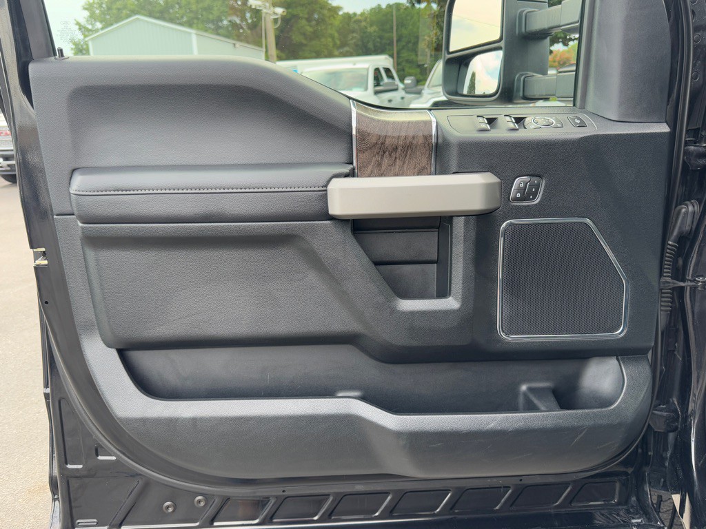 2019 Ford F-350 Image 12