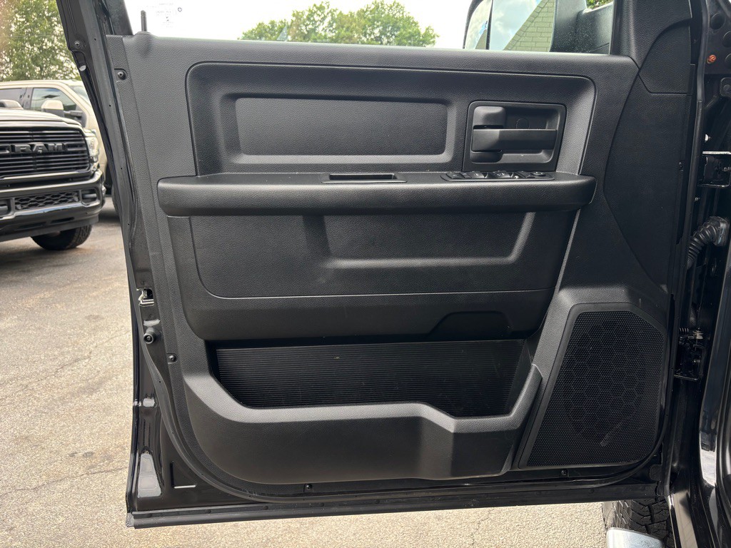 2018 RAM 2500 Image 13