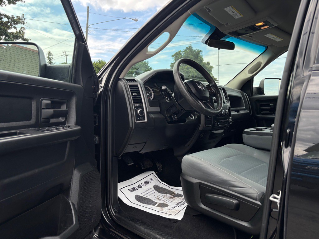 2018 RAM 2500 Image 17
