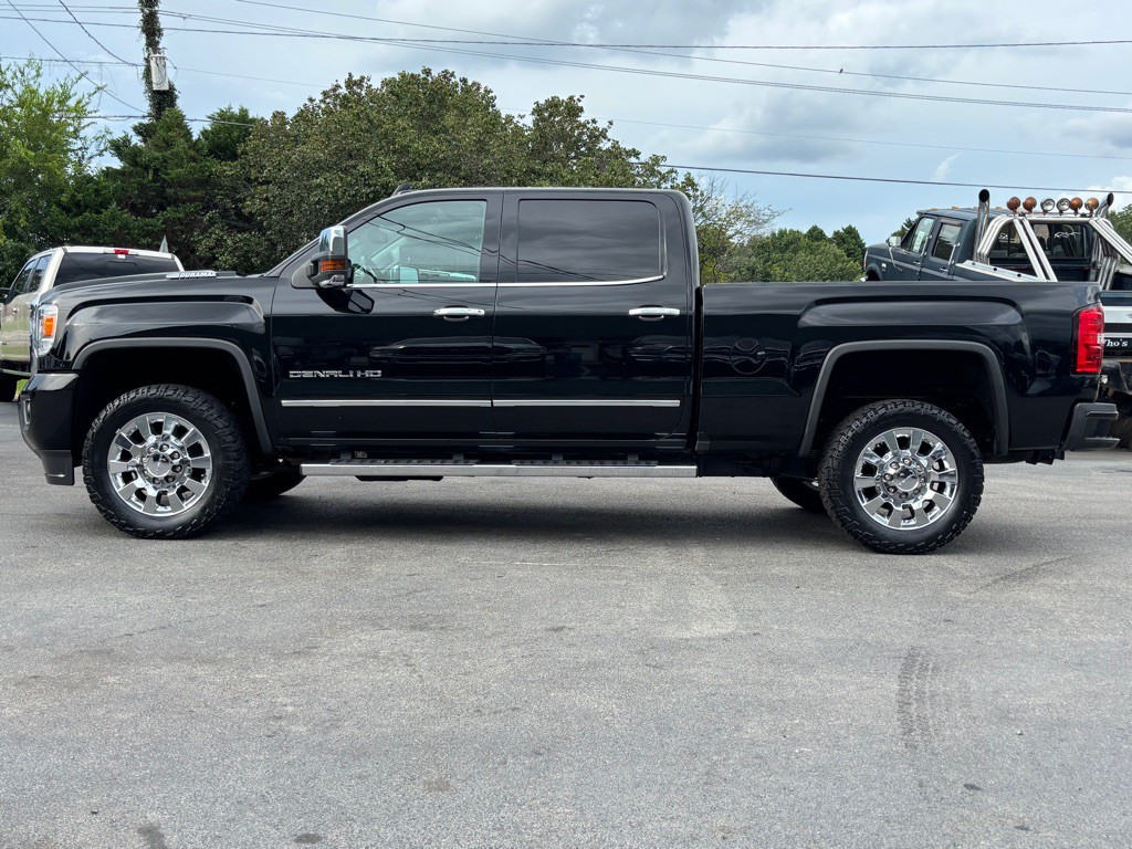 2019 GMC Sierra Image 8