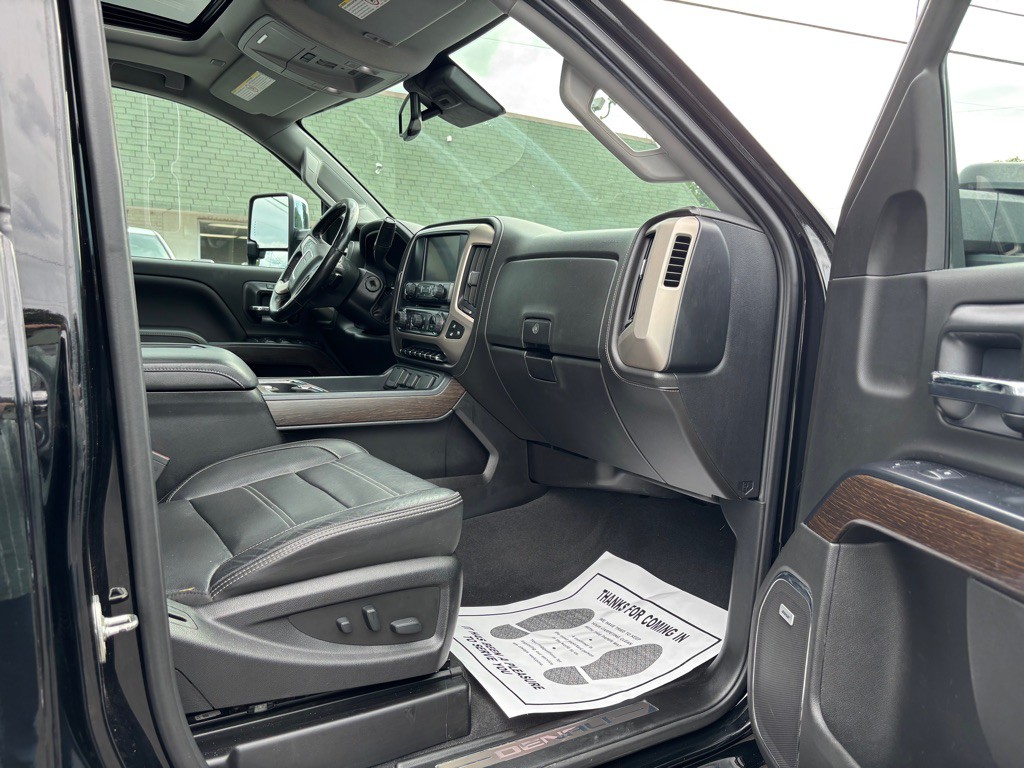 2019 GMC Sierra Image 30