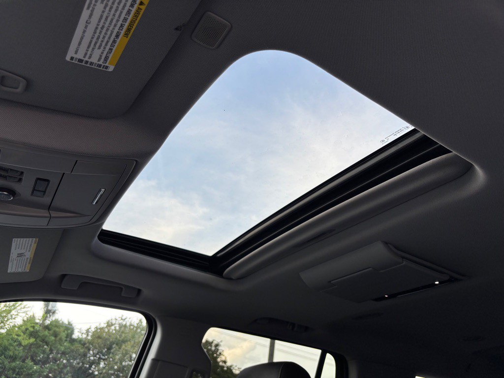 2017 Chevrolet Tahoe Image 17
